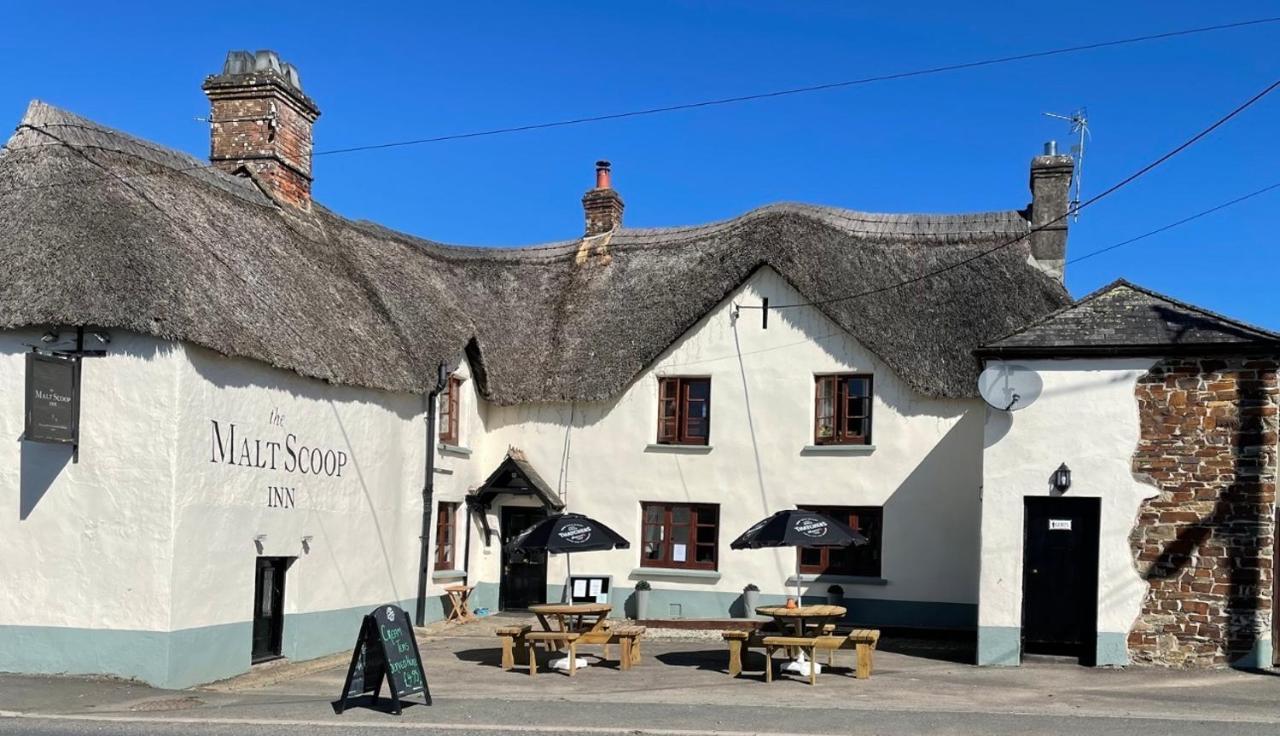 The Malt Scoop Inn Merton  Exterior photo